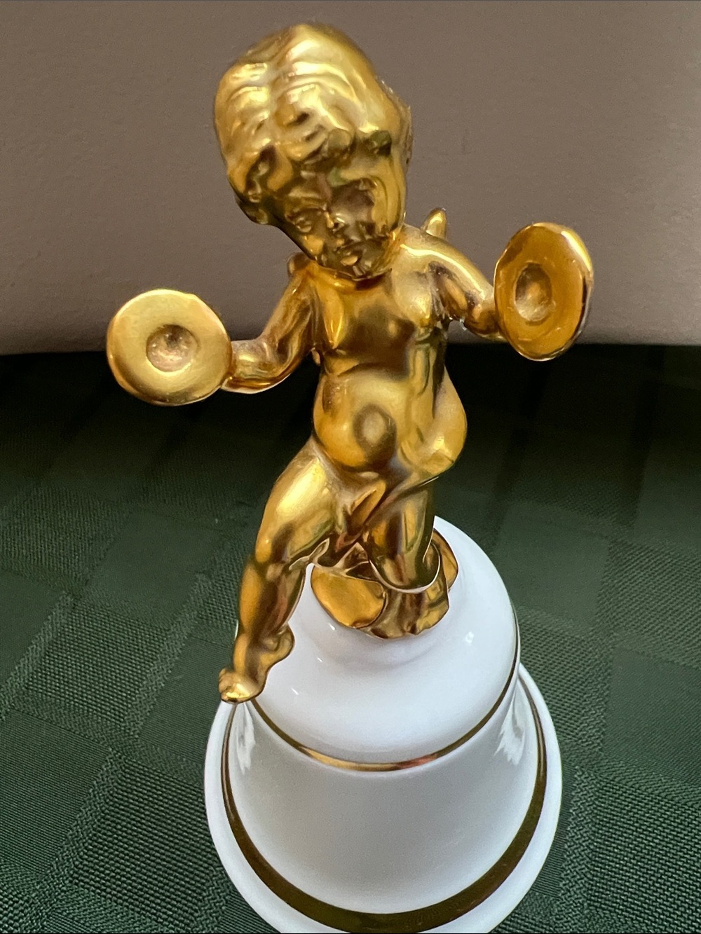 Royal Doulton limited edition Speech of Angels - JOY - Picture 15 of 16